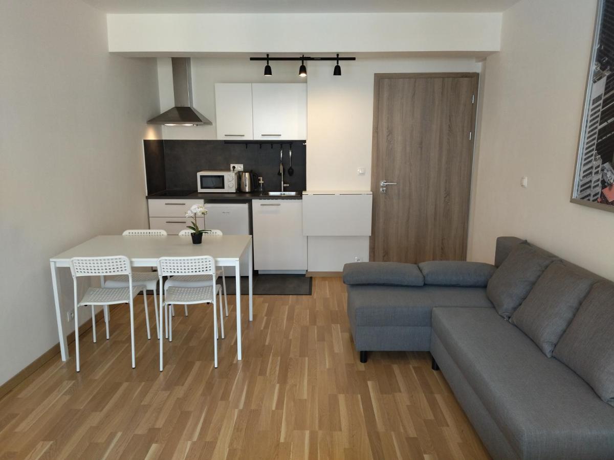 Brand New Studio Apartment # 42 In Brand New Building With Free Parking In The Center Prague Exterior photo