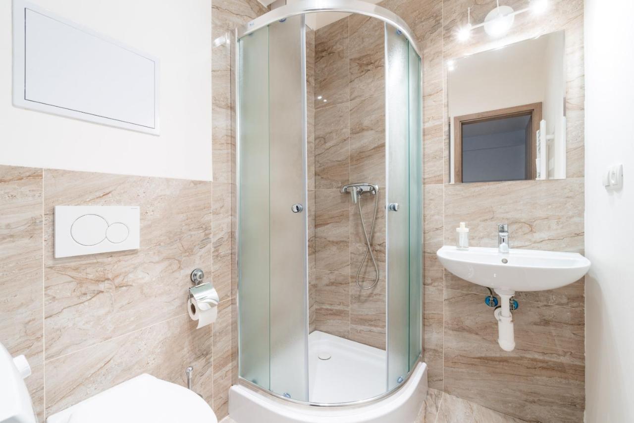 Brand New Studio Apartment # 42 In Brand New Building With Free Parking In The Center Prague Exterior photo